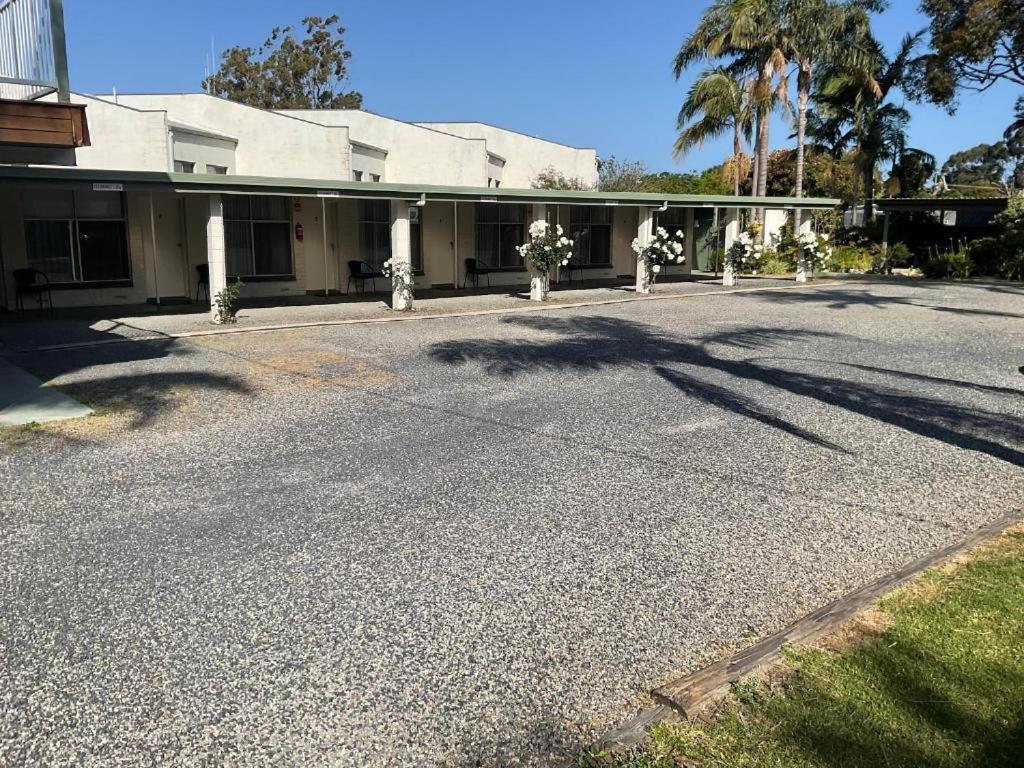 The Silver Bream Motel & Self Contained Units Mallacoota Ngoại thất bức ảnh