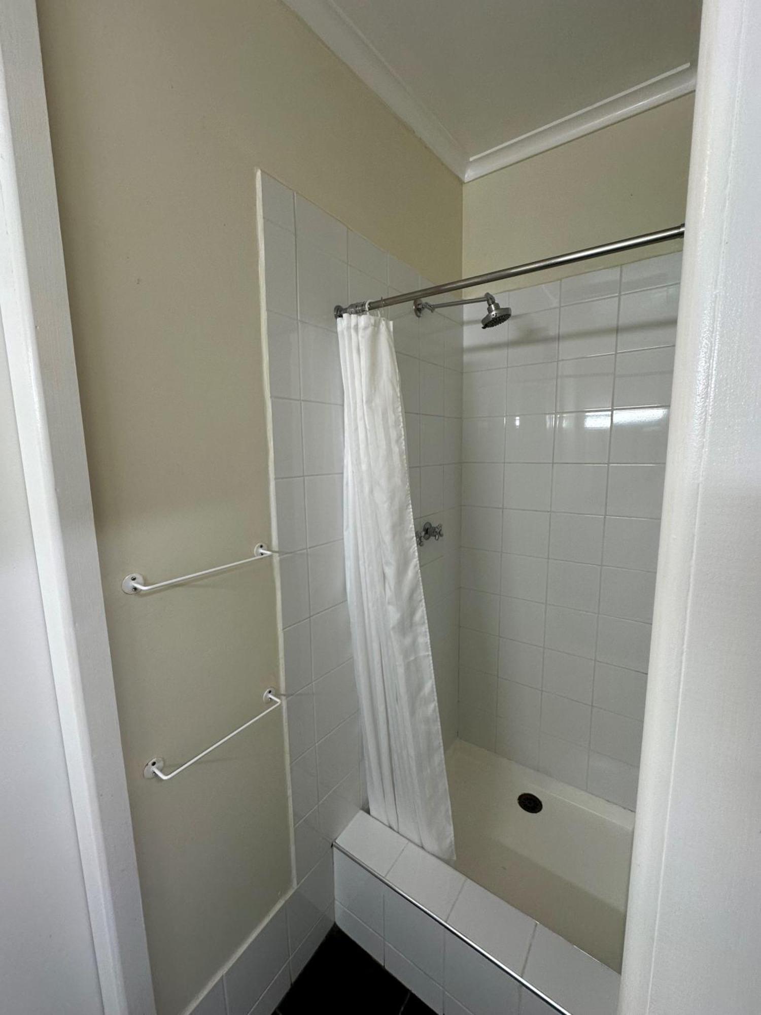 The Silver Bream Motel & Self Contained Units Mallacoota Ngoại thất bức ảnh
